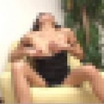 美人のお姉さんのいやらしいオナニー見たくありませんか？